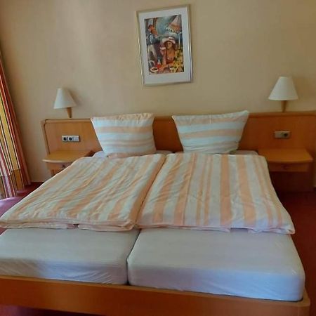Gasthof Restaurant Jamas Hotel Pottenstein Kültér fotó